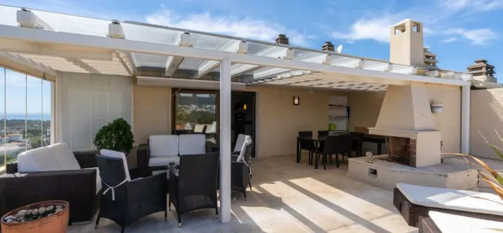 Penthouse R4902694 1