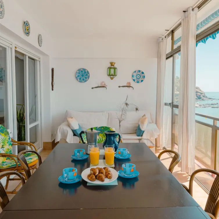 Продажа апартаментов на среднем этаже в Benalmadena Costa