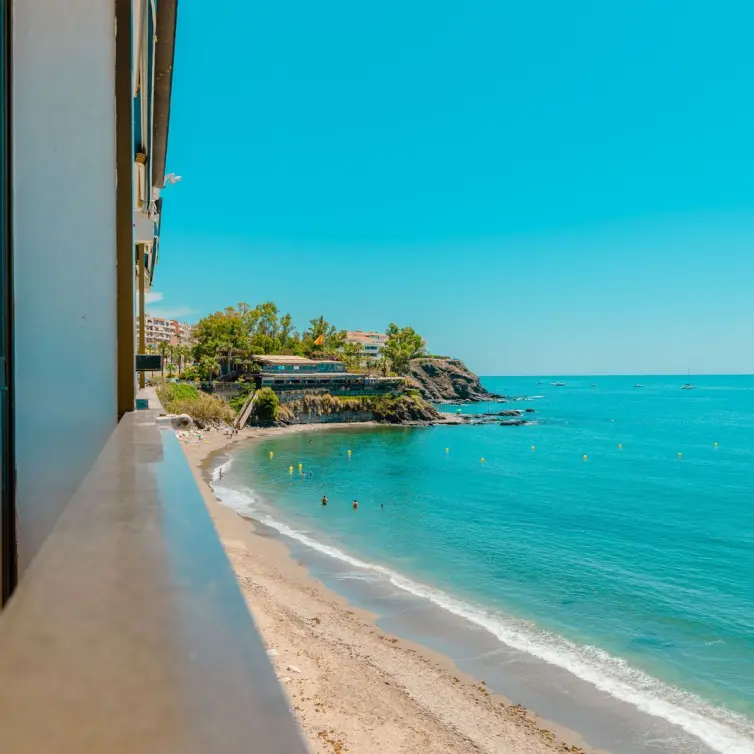 Продажа апартаментов на среднем этаже в Benalmadena Costa
