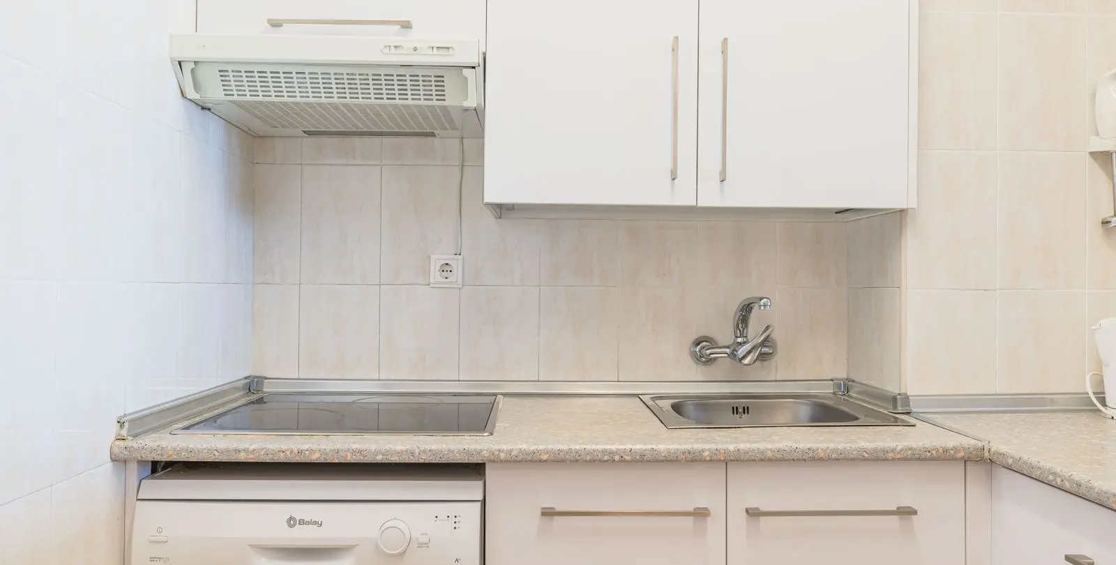 Продажа апартаментов на среднем этаже в Benalmadena Costa 23