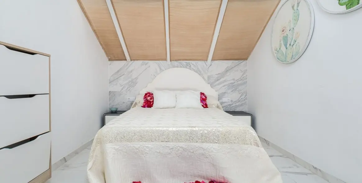 Sale of townhouse in Pedregalejo 35