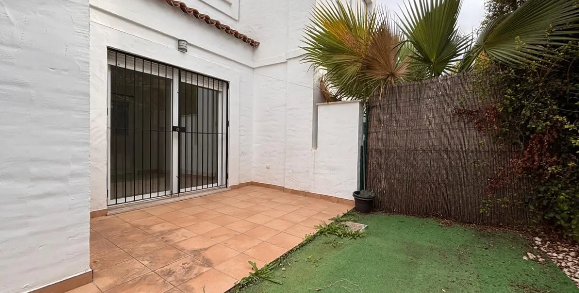 Продажа таунхауса в Nueva Andalucía (район Nueva Andalucía) 1