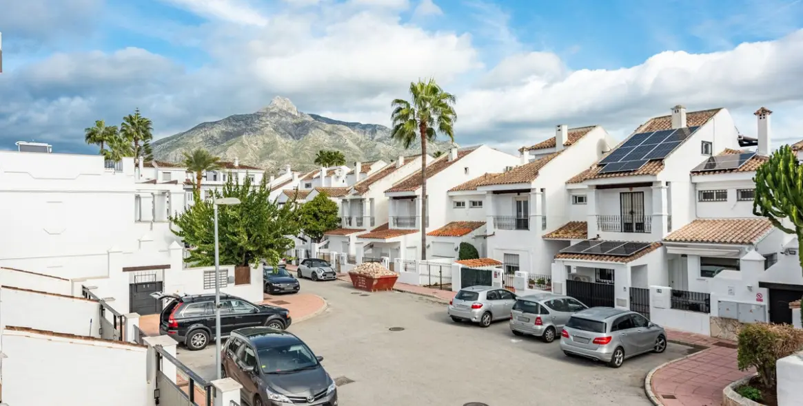 Продажа таунхауса в Nueva Andalucía 6