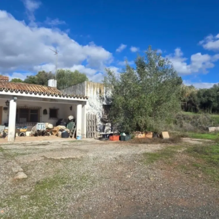 Продажа финки в Estepona