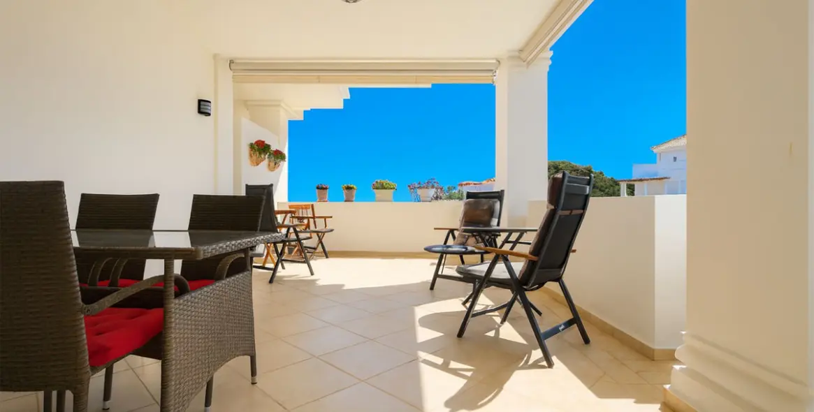 Продажа апартаментов на первом этаже в Nueva Andalucía 3