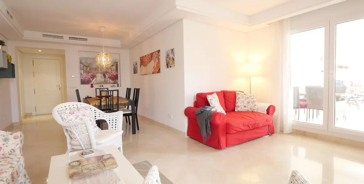 Продажа апартаментов на первом этаже в Nueva Andalucía 4