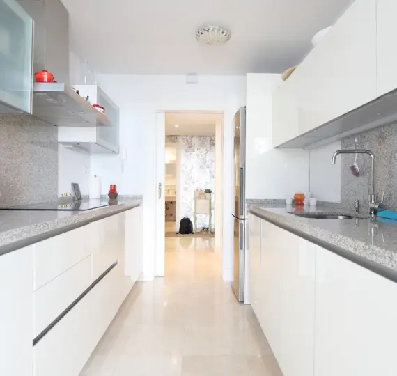 Продажа апартаментов на первом этаже в Nueva Andalucía