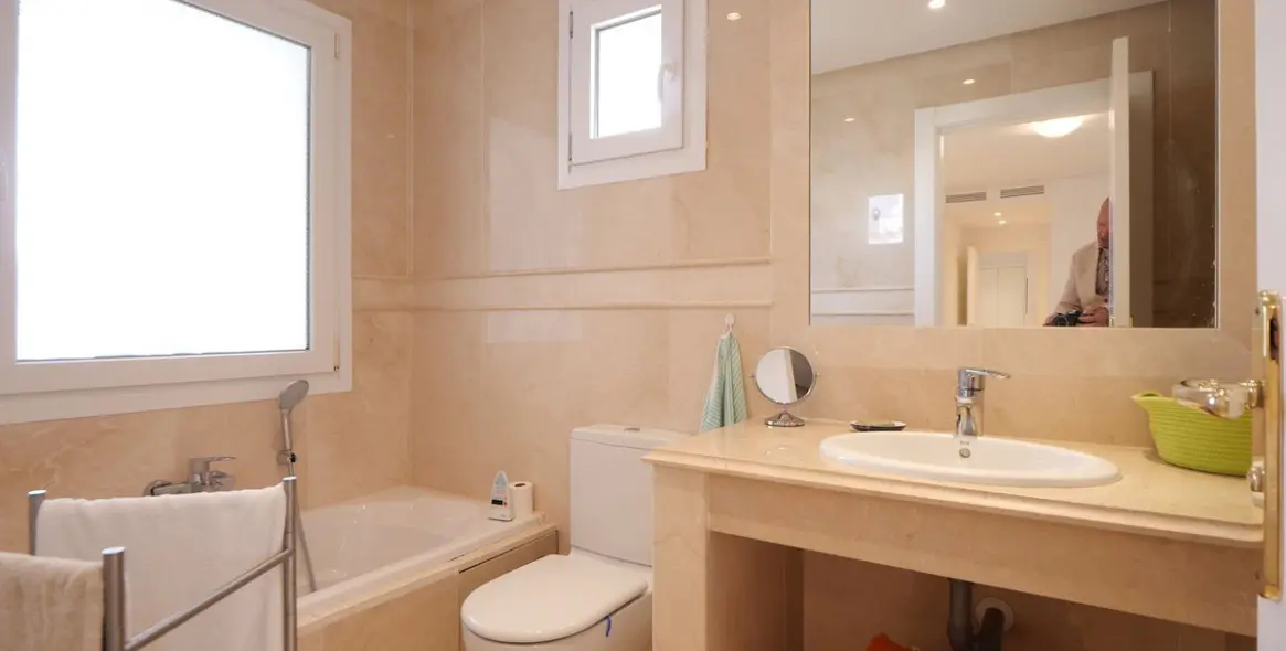 Продажа апартаментов на первом этаже в Nueva Andalucía 11