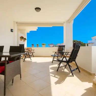 Продажа апартаментов на первом этаже в Nueva Andalucía