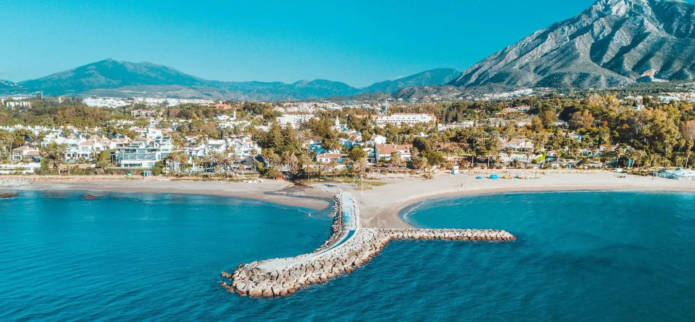 Sale of middle floor apartment in Marbella 4