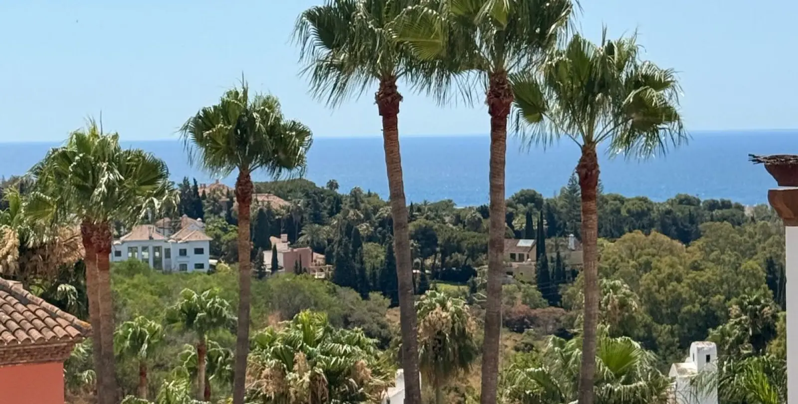 Sale of middle floor apartment in Marbella 14