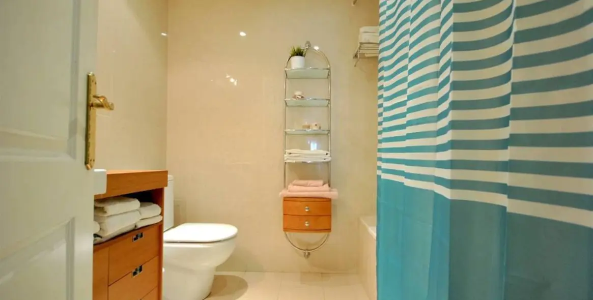 Sale of duplex in Aloha 10