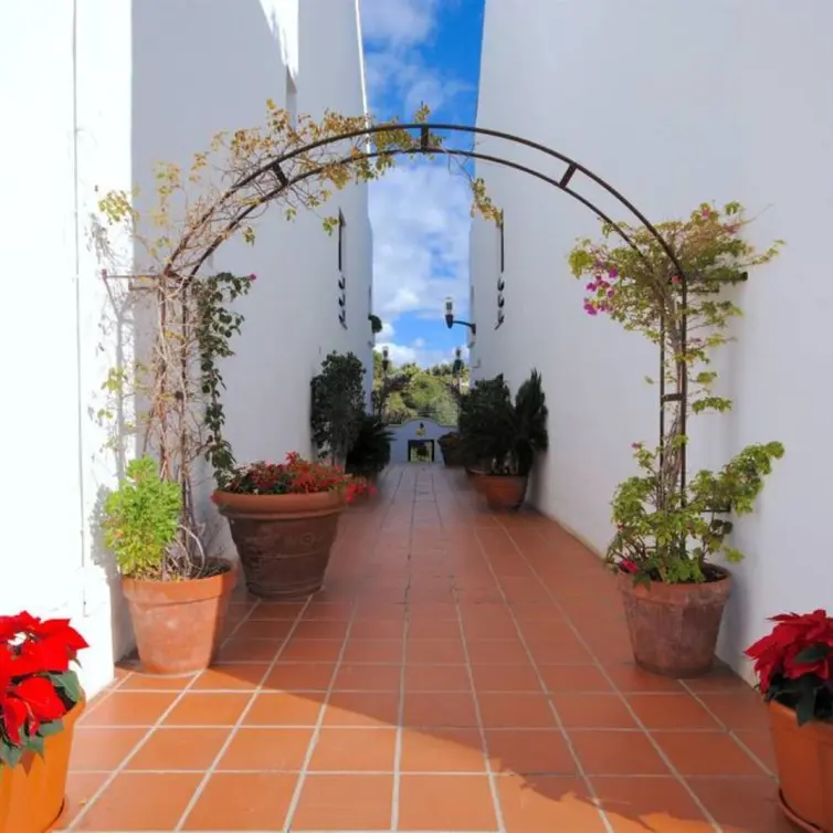 Sale of duplex in Aloha