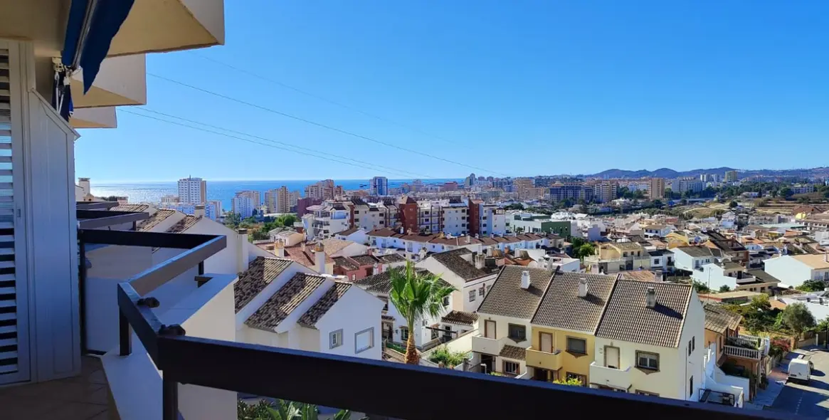 Продажа апартаментов на среднем этаже в Fuengirola 1