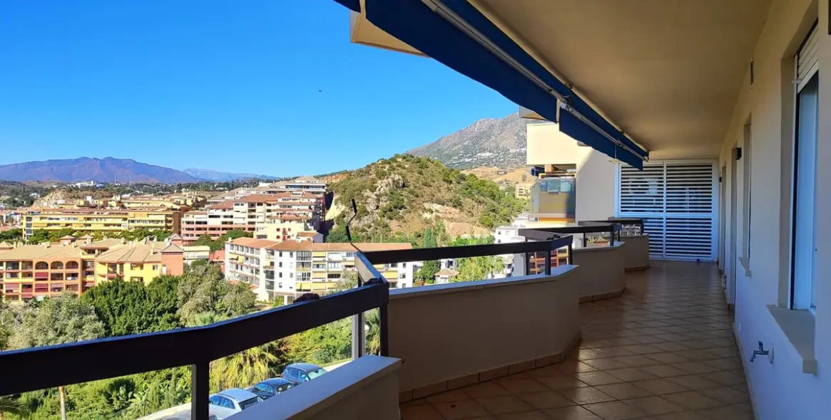 Продажа апартаментов на среднем этаже в Fuengirola 2