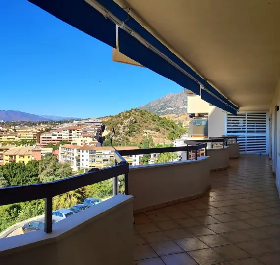 Продажа апартаментов на среднем этаже в Fuengirola