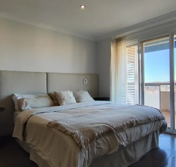 Продажа апартаментов на среднем этаже в Fuengirola