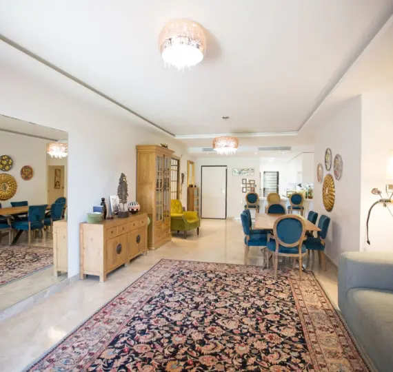 Продажа апартаментов на первом этаже в Nueva Andalucía