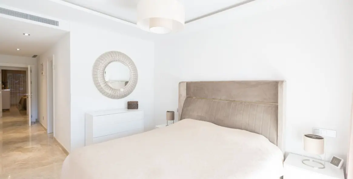 Продажа апартаментов на первом этаже в Nueva Andalucía 17