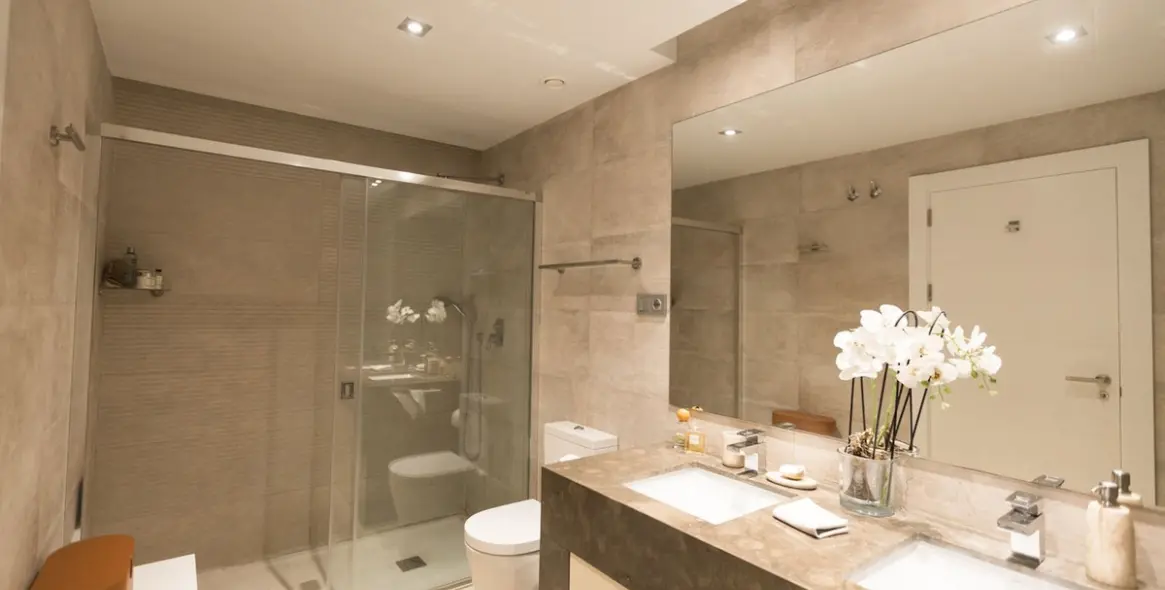 Продажа апартаментов на первом этаже в Nueva Andalucía 20