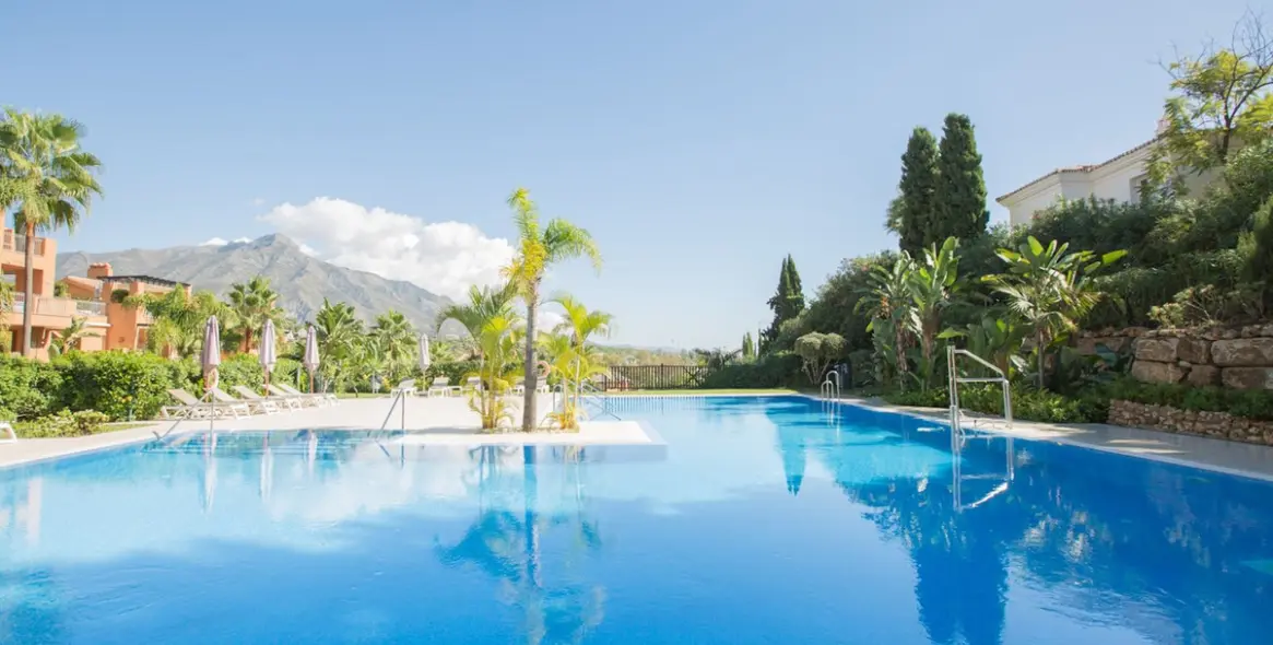 Sale of ground floor apartment in Nueva Andalucía 29