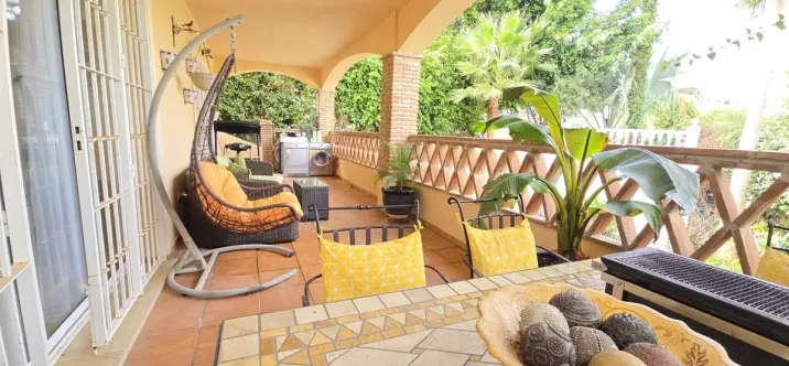 Venta de villa independiente en Riviera del Sol 0