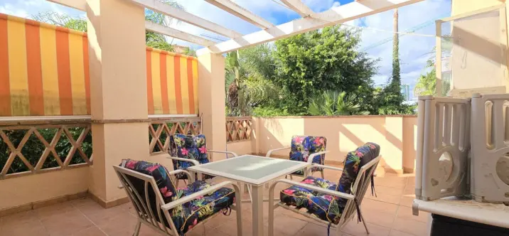 Venta de villa independiente en Riviera del Sol 1