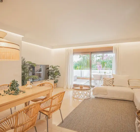 Middle floor apartment R5226460