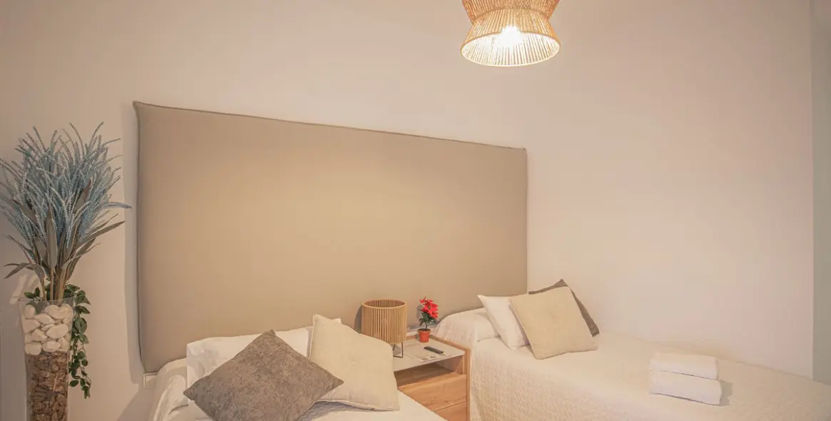 Sale of middle floor apartment in Estepona 18