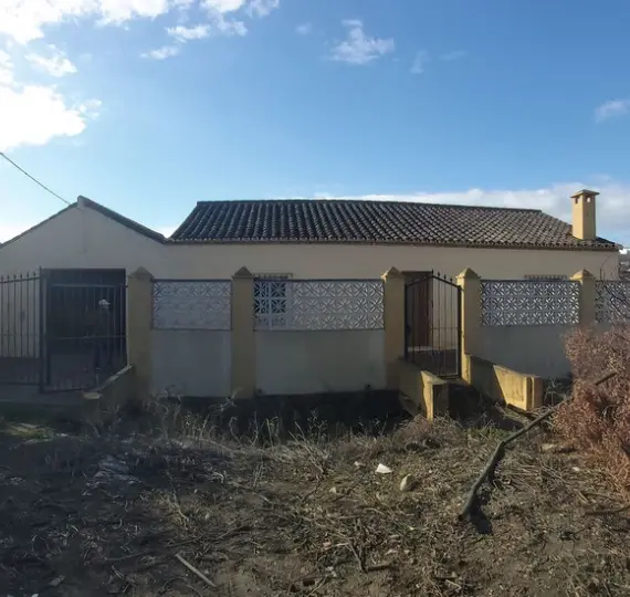 Sale of residential plot in Estepona