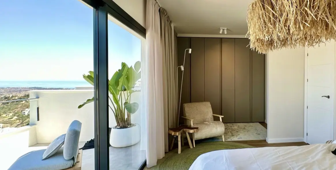 Sale of townhouse in Elviria 23