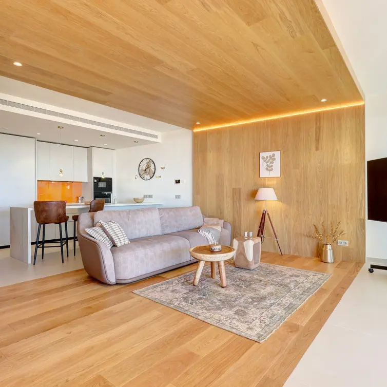 Venta de apartamento en planta media en Higueron