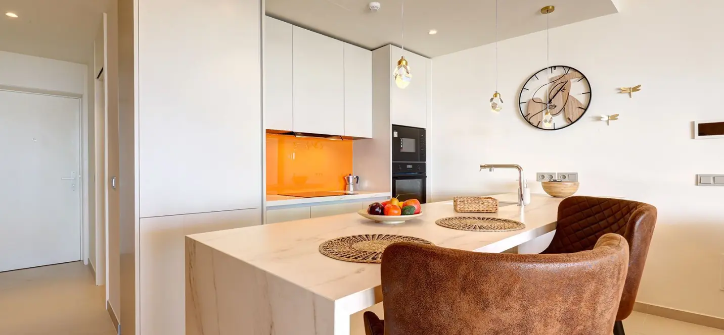 Venta de apartamento en planta media en Higueron 4