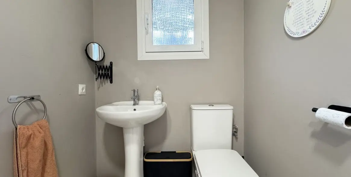 Sale of detached villa in La Duquesa 29