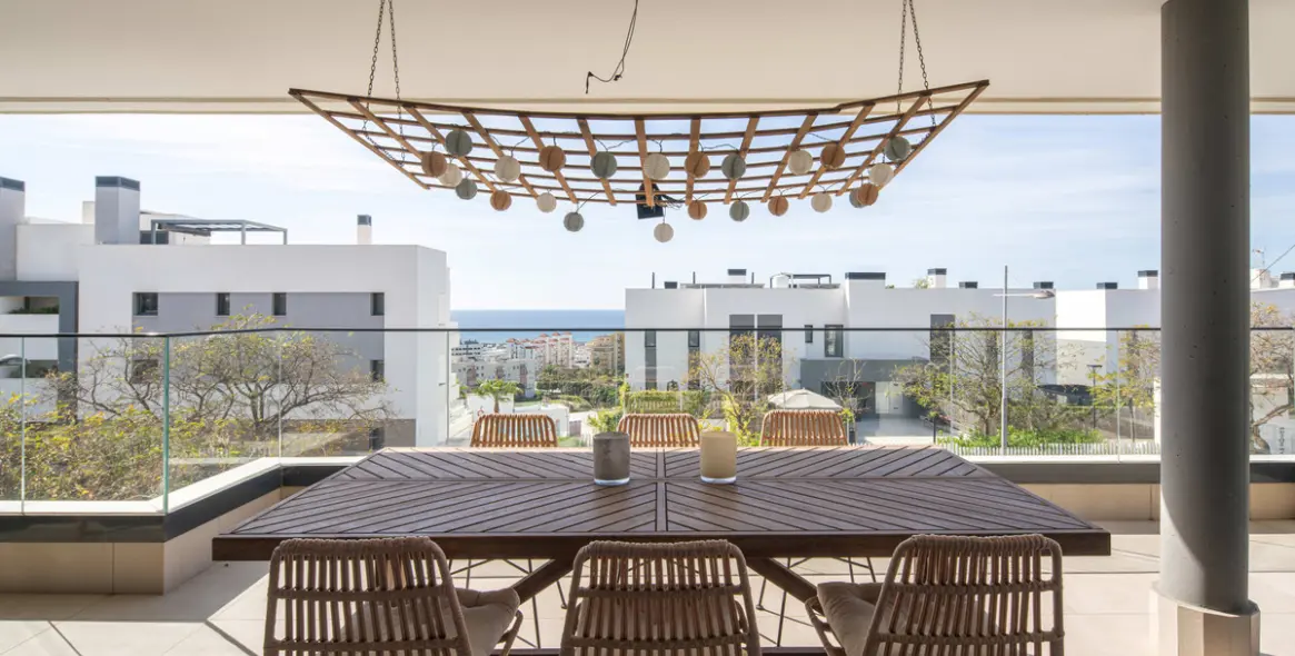 Sale of middle floor apartment in Estepona (district Estepona) 3