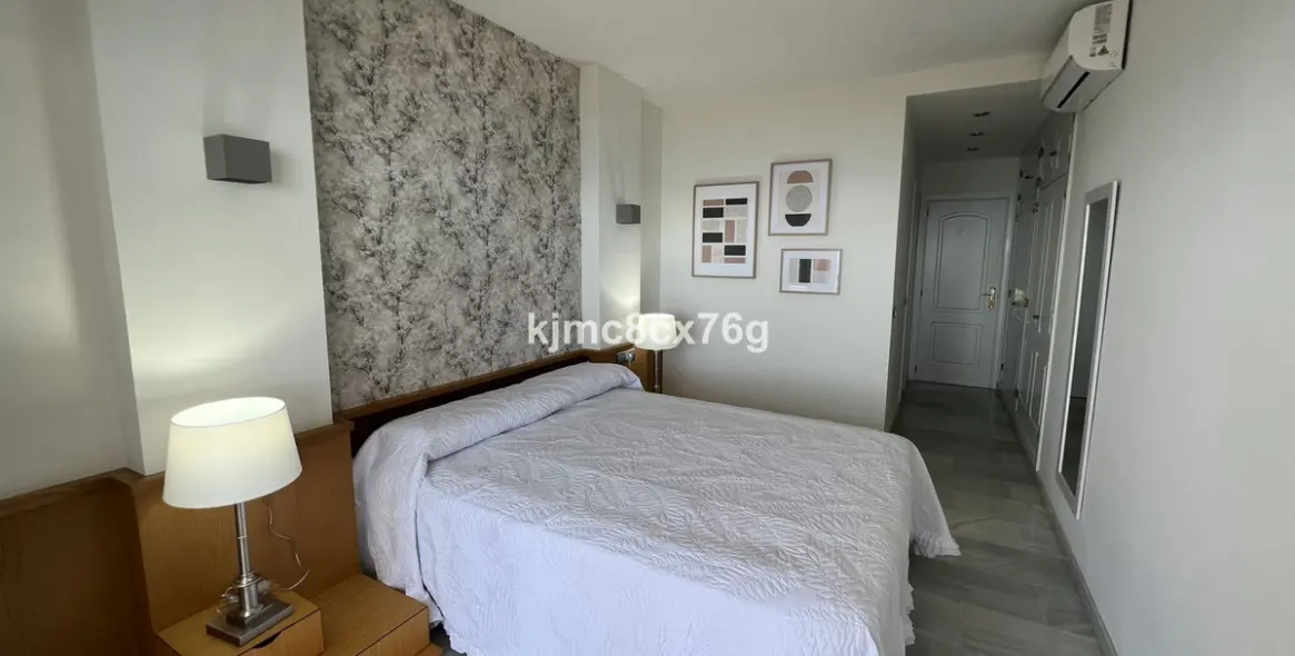 Продажа апартаментов на среднем этаже в Calahonda 15