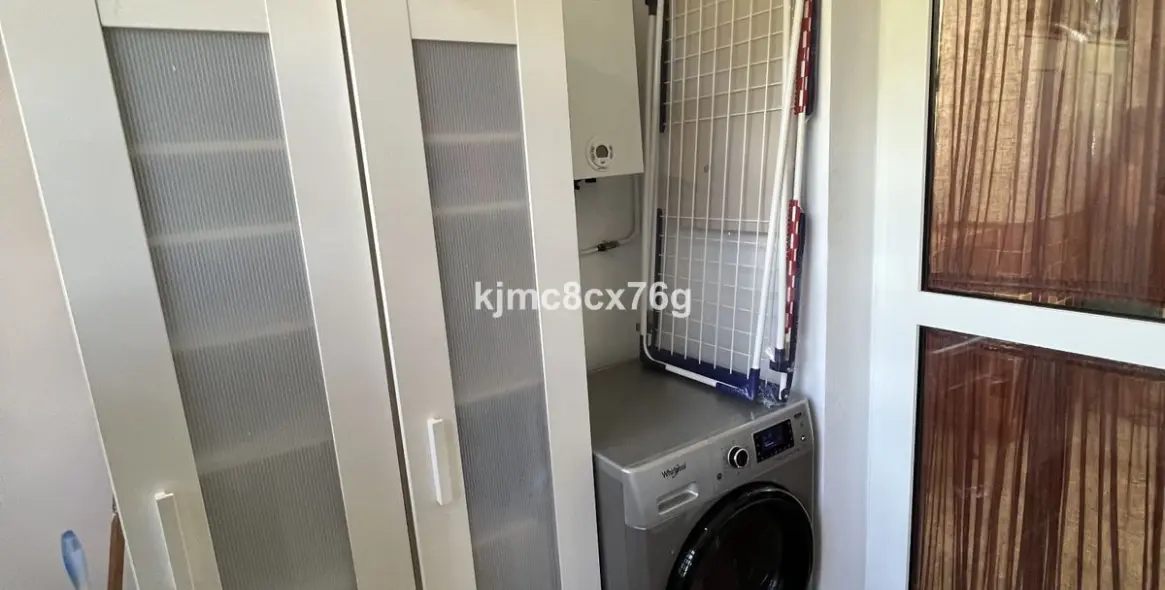 Продажа апартаментов на среднем этаже в Calahonda 22