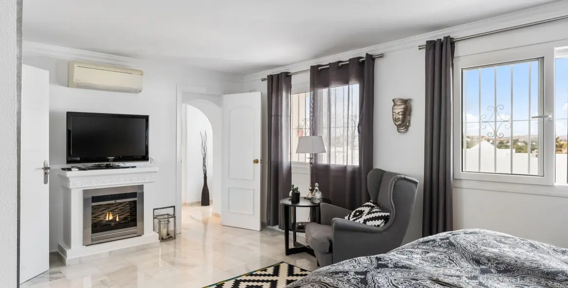 Продажа таунхауса в Nueva Andalucía 17