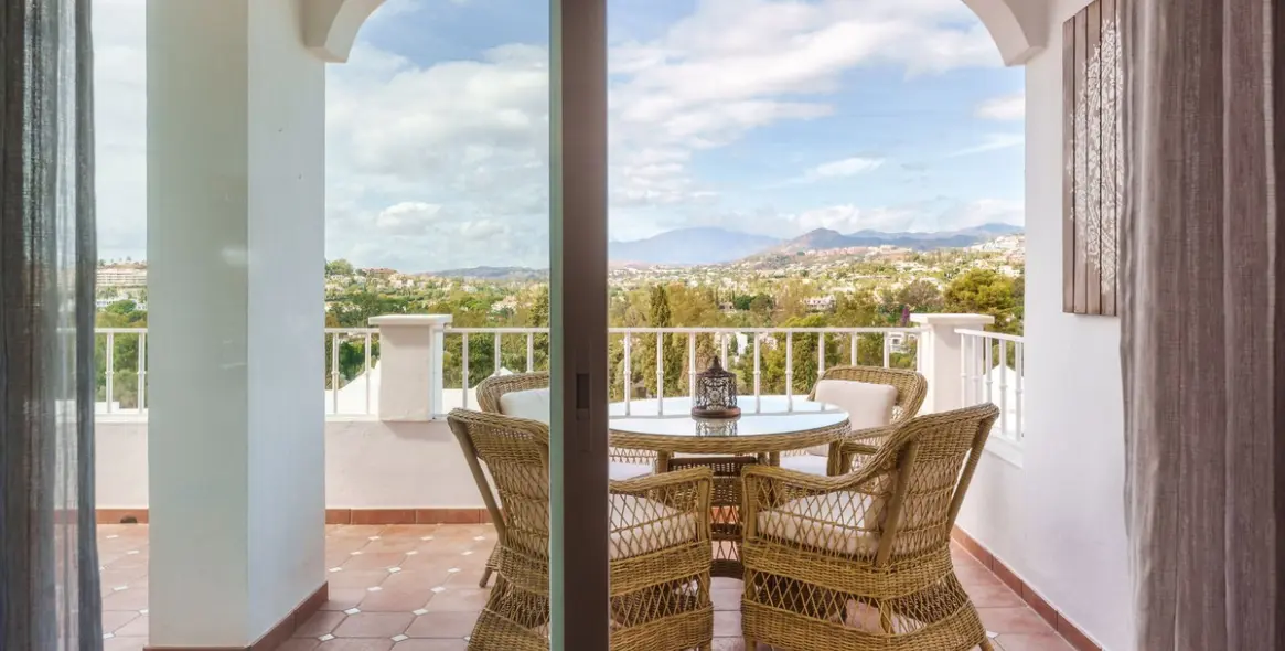 Sale of townhouse in Nueva Andalucía 25