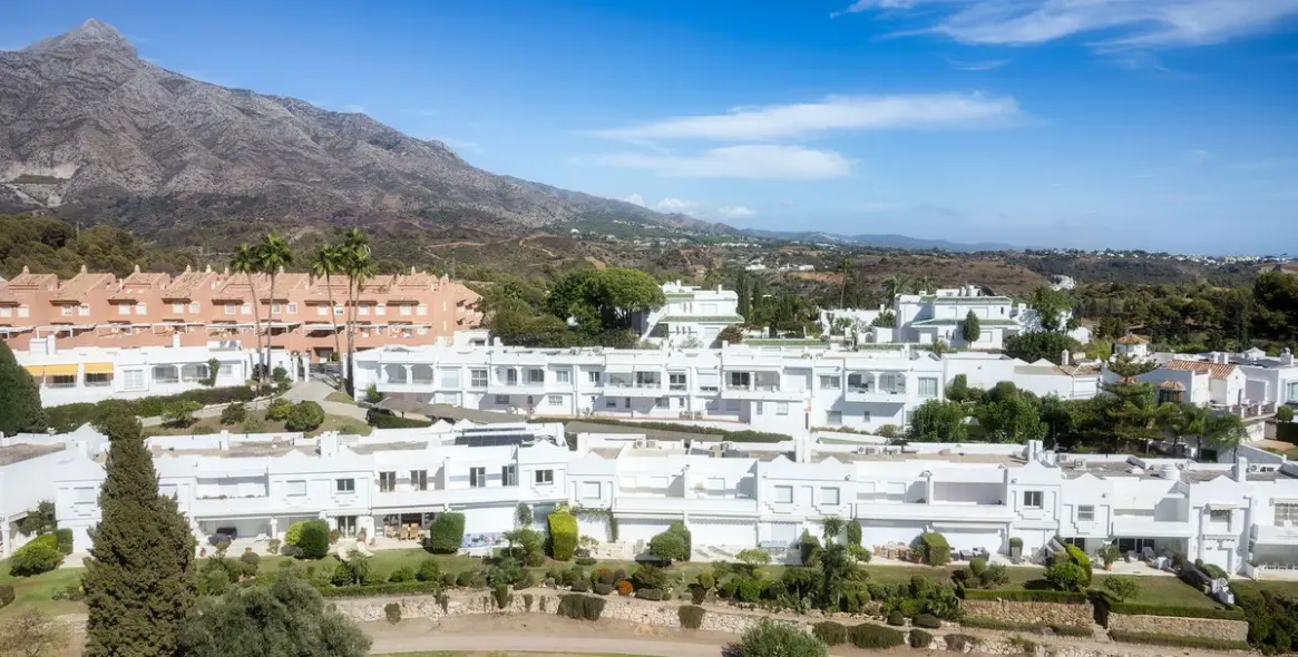 Sale of townhouse in Nueva Andalucía 26