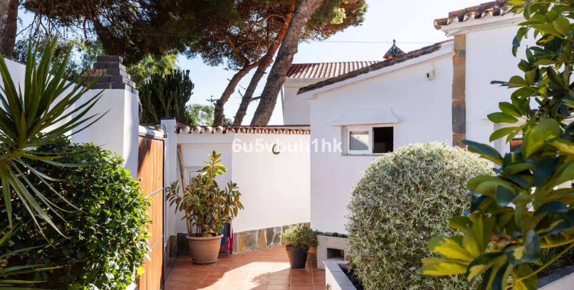 Sale of detached villa in Torremolinos 27