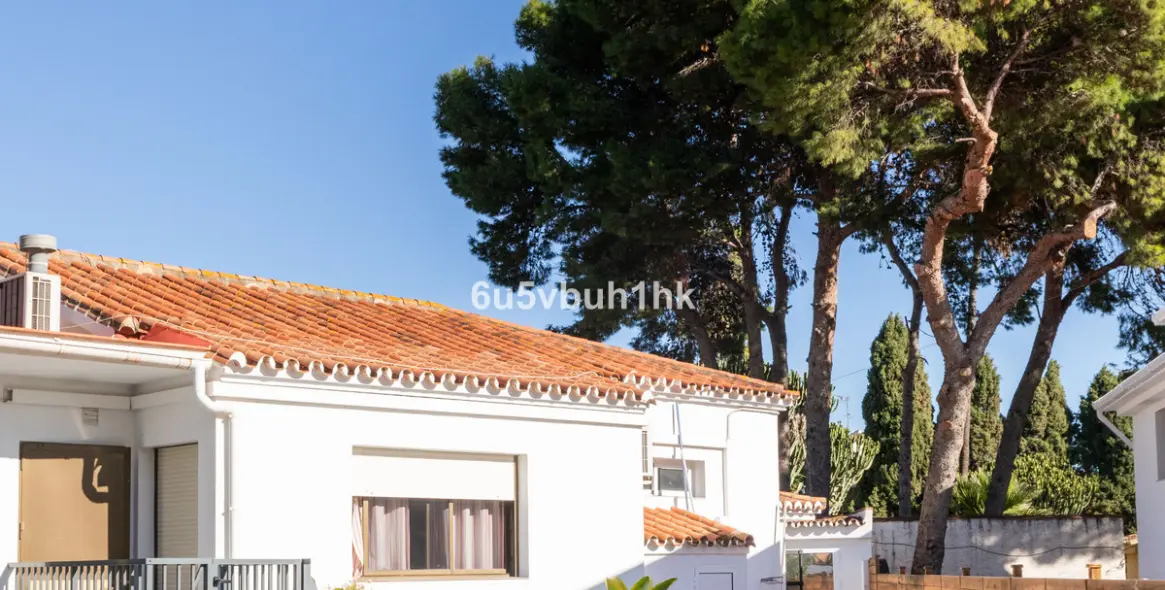 Sale of detached villa in Torremolinos 29