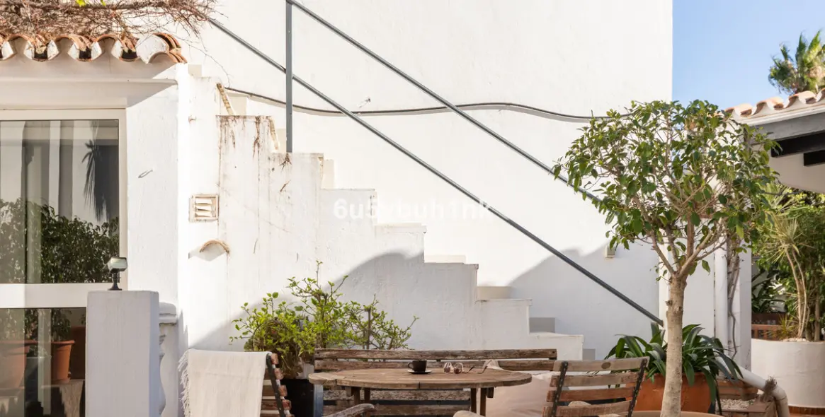 Sale of detached villa in Torremolinos 30