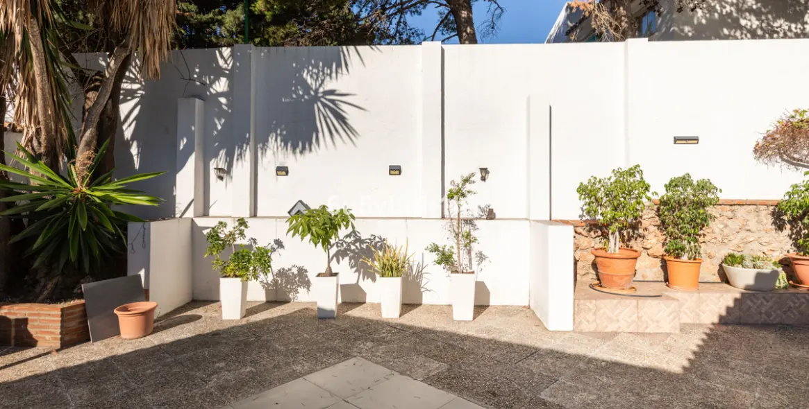 Sale of detached villa in Torremolinos 32