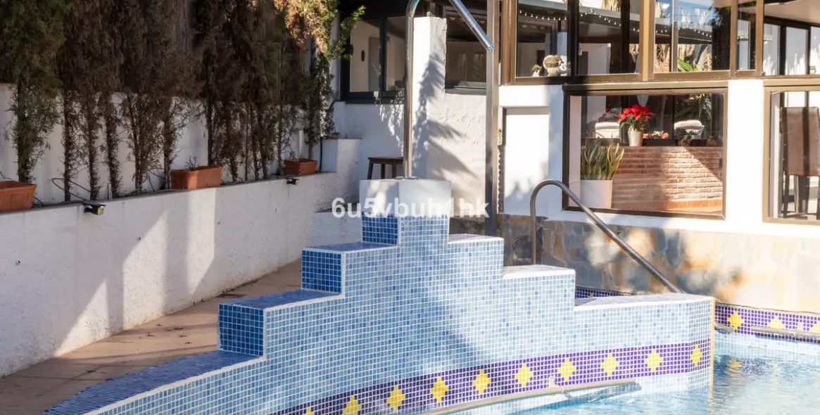 Sale of detached villa in Torremolinos 33