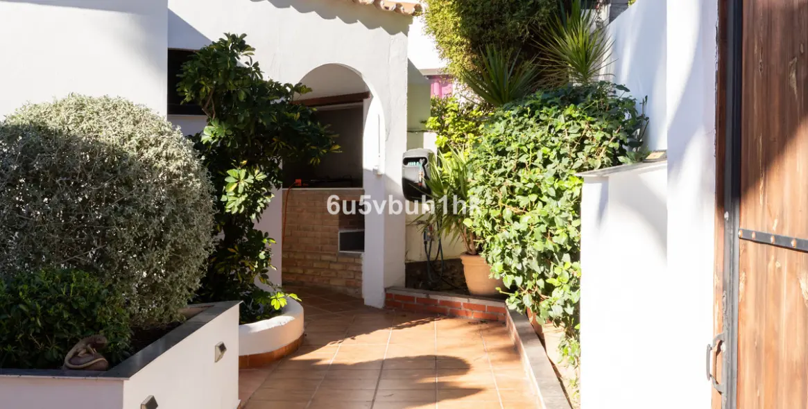 Sale of detached villa in Torremolinos 34
