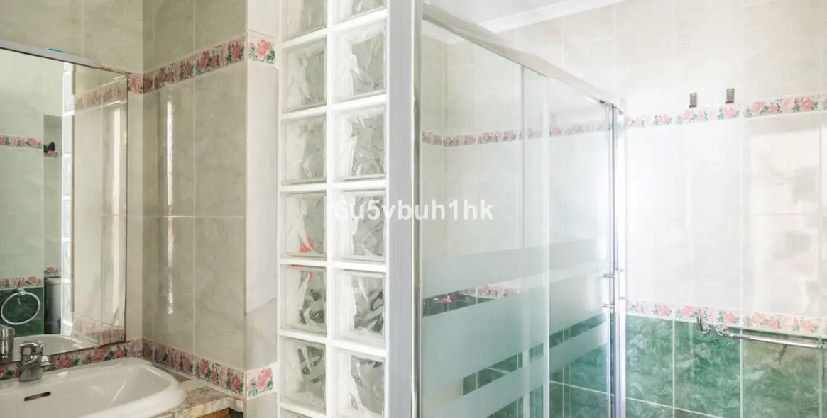 Sale of detached villa in Torremolinos 39