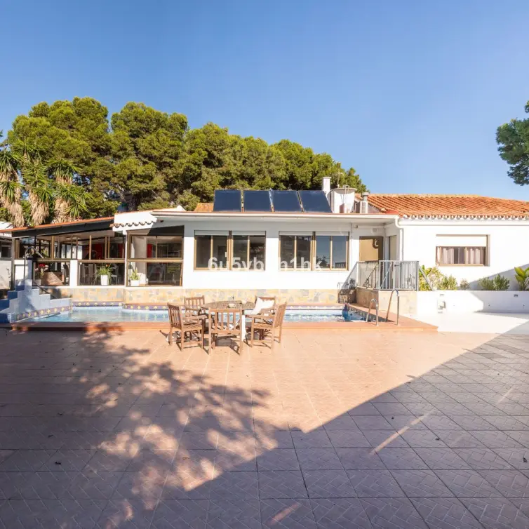 Sale of detached villa in Torremolinos
