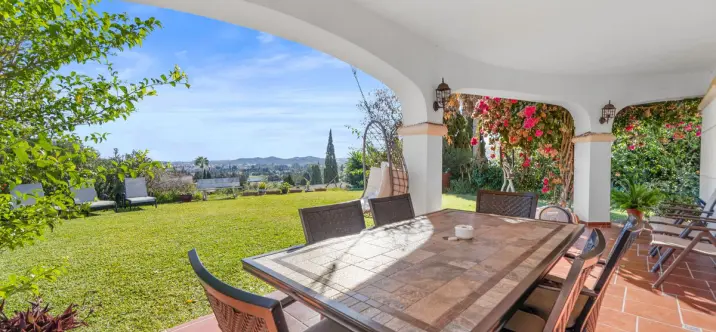 Продажа  отдельно стоящей виллы в Mijas 3