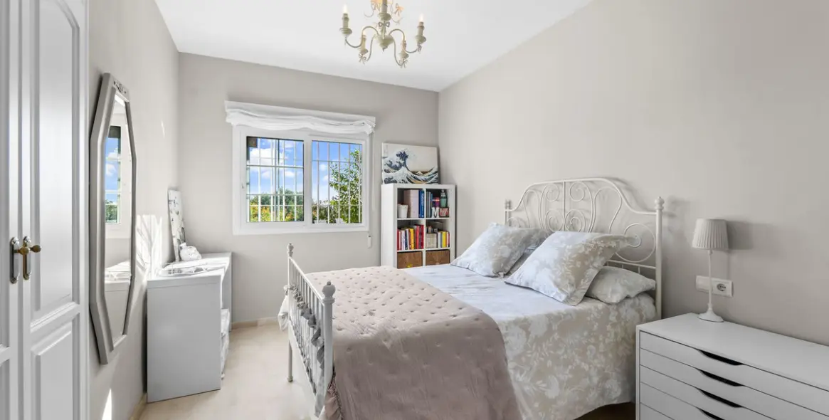 Продажа  отдельно стоящей виллы в Mijas 16